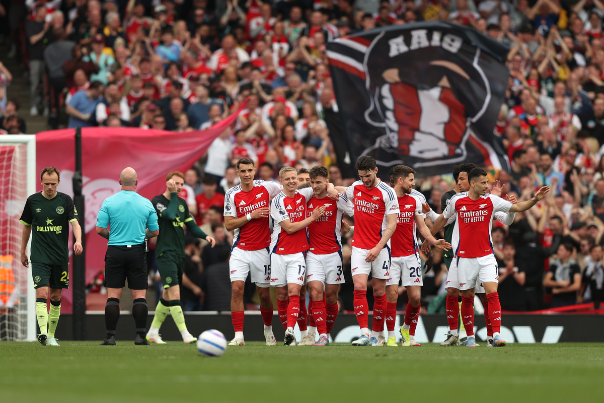 足协需要三 足协需要三