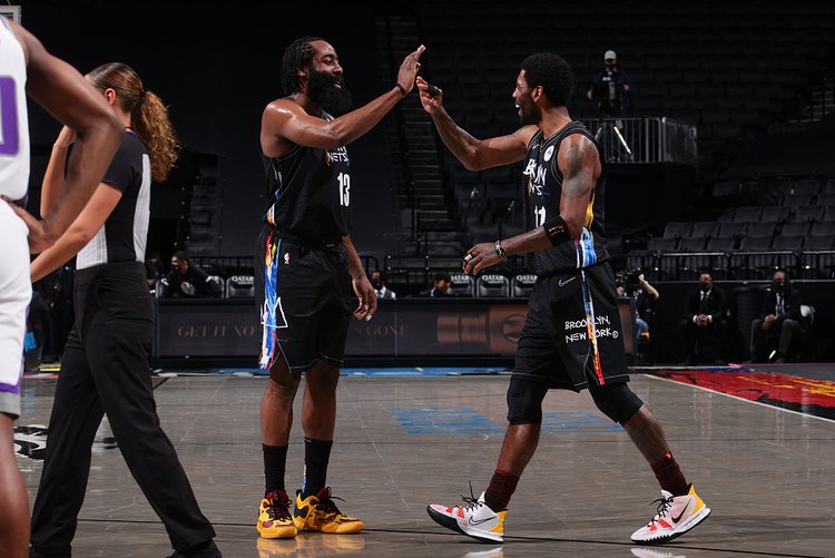 在社交平台 在社交平台